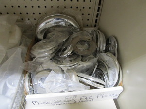 lot 436 image: Plumbing Parts Inventory (see pics)