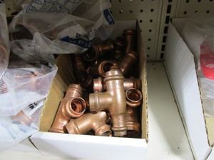 lot 454 image: Plumbing Parts Inventory (see pics)