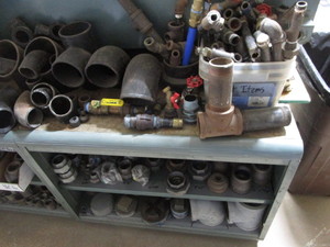 lot 464 image: Steel Pipe Fittings & Racks