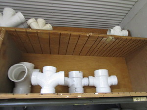 lot 466 image: PVC Fittings