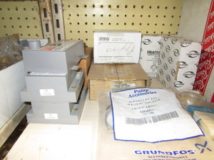 lot 512 image: Plumbing Parts Inventory (see pics)