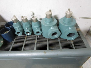 lot 524 image: Valves, Steam Humidifier, Pumps