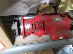 lot 525 image: Motors & Pumps