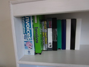 lot 550 image: Manuals & Bookcases