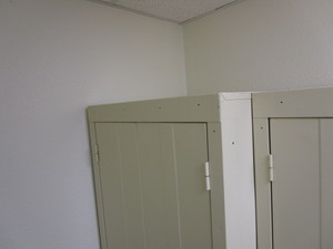 lot 556 image: Metal Closet 24x24x78
