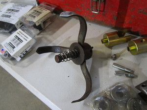 lot 18 image: Snake Line Accessories