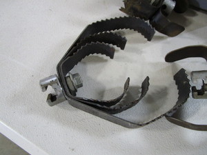 lot 19 image: Snake Line Accessories