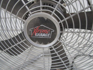 lot 95 image: Fan