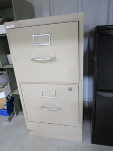 lot 97 image: (2) File Cabinets
