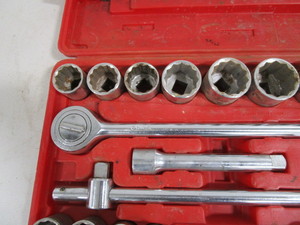 lot 112 image: 34 Drive Socket Set 78-2