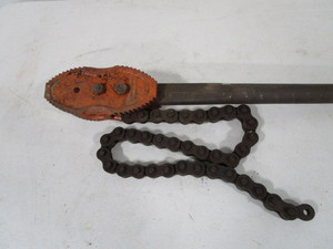 lot 120 image: 51 Pipe Wrench 1 12-8