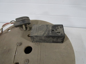 lot 125 image: 220v Extension Chord