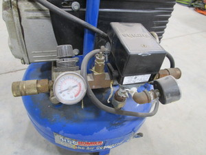 lot 127 image: Pancake Air Compressor