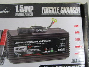 lot 133 image: (New) Trickle Charger