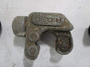 lot 144 image: Tubing Cutters