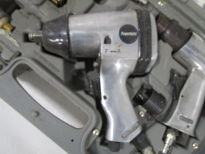lot 159 image: Air Tool Set
