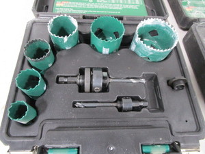 lot 160 image: Hole Saw Kits
