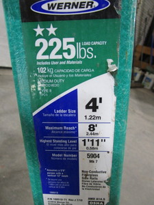 lot 176 image: Werner 4 Fiberglass Ladder