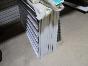 lot 252 image: 9pcs 2x4 Ceiling Radiant Heat Panels