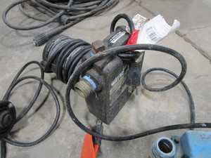 lot 266 image: Water Pumps
