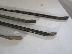 lot 279 image: Crow Bars