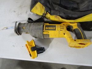 lot 293 image: DeWalt 18v Sawzall, Circular Saw & 18v-20v Adapter
