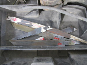 lot 294 image: DeWalt Sawzall (needs new chord end)
