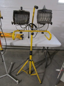 lot 303 image: Work Lights