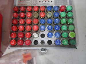 lot 354 image: Fuel Oil Tools & Toolbox