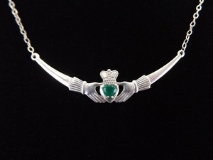 .925 Sterling Silver Irish Claddagh Emerald Crystal Pendant Necklace