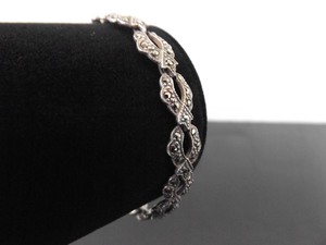 .925 Sterling Silver Art Nouveau Bow Bracelet