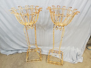 lot 5 image: 2 New Shabby Chic Plant Stands