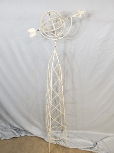 lot 13 image: New Shabby Chic Vine Trellis Garden Decoration