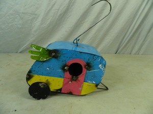 lot 22 image: New Recycled Metal Camper  Trailer Birdhouse