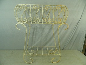 lot 52 image: New Large Recycled Metal Plant Stand  Trellis