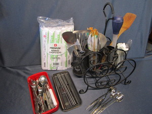 lot 162 image: Chopsticks & Utensils, Stand
