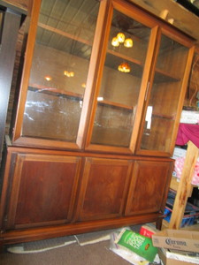 lot 108 image: Vintage Hutch