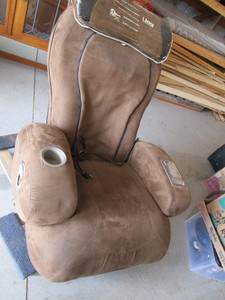 lot 15 image: Massage Chair
