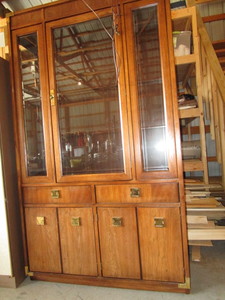 lot 27 image: Thomasville Hutch