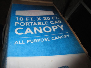 lot 32 image: Car Canopy