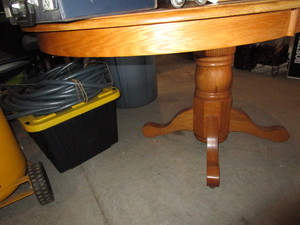 lot 23 image: Dining Table