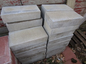 lot 187 image: Cinder Block