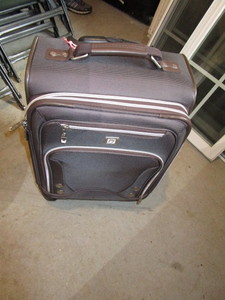 lot 177 image: Luggage