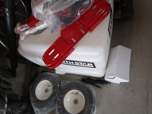 lot 4 image: North Star Sprayer