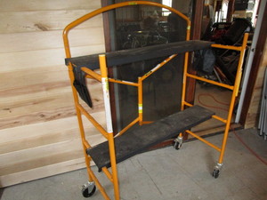 lot 7 image: Painters Scaffold