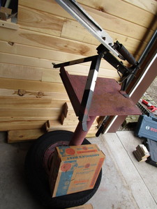 lot 219 image: Outers Launcher