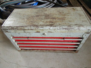lot 255 image: Metal Tool Box