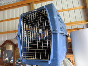 lot 265 image: Portable Kennel