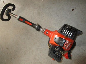 lot 272 image: Echo String Trimmer