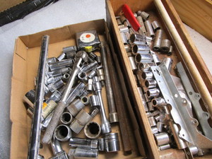 lot 284 image: Sockets